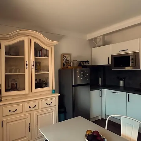 Apartmán Avec Piscine Et Jardin